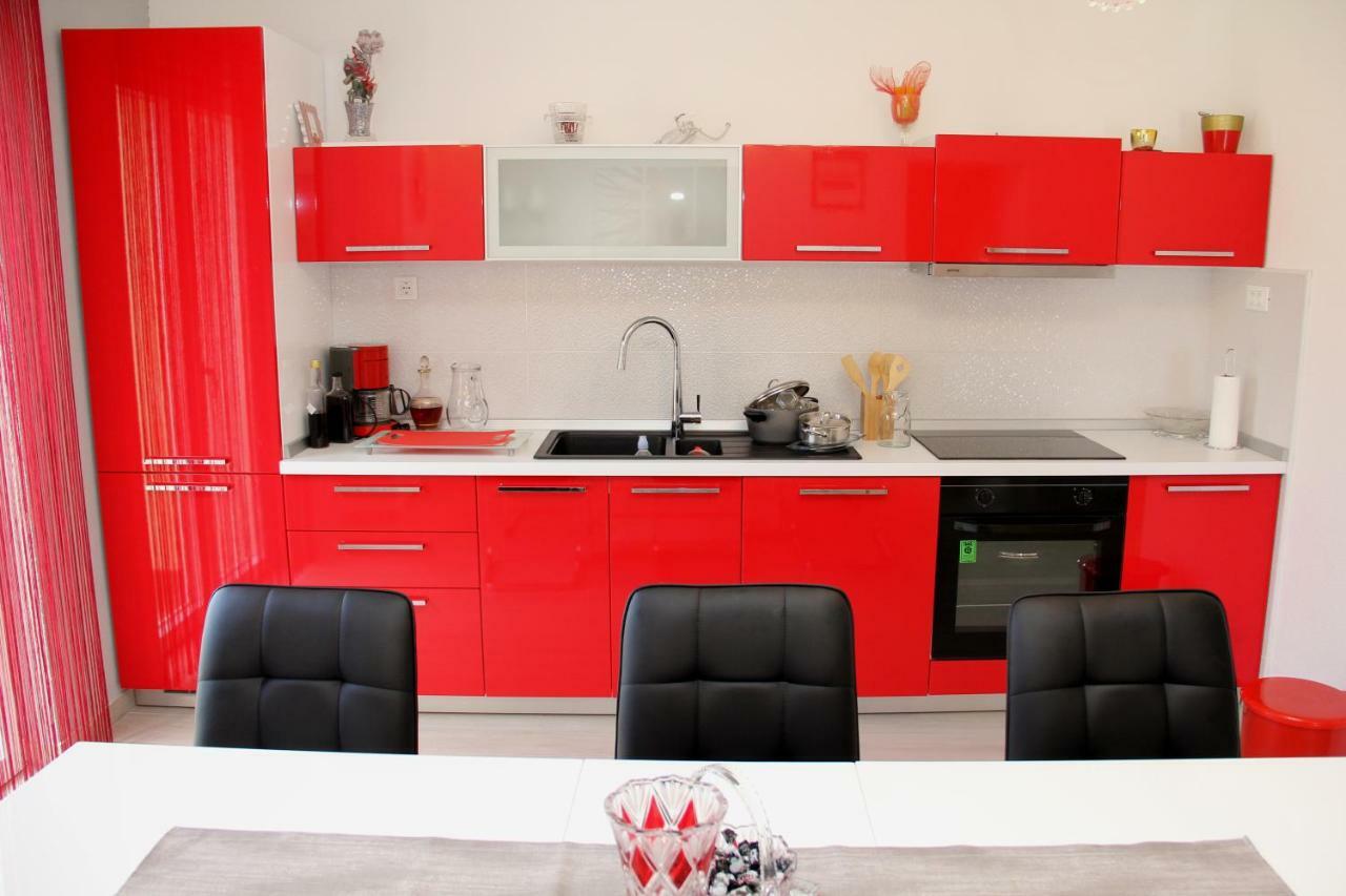 Apartmani Corleone Bilice Kültér fotó