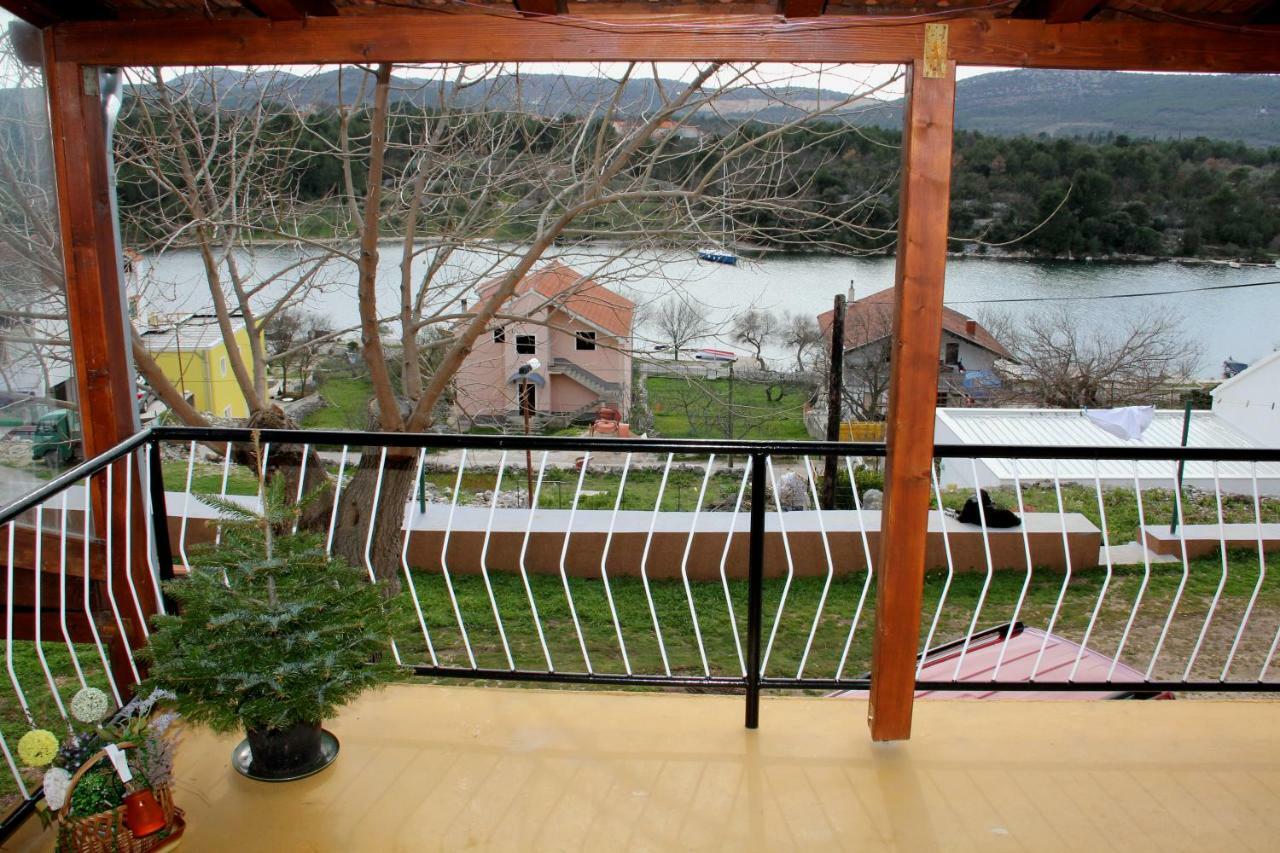 Apartmani Corleone Bilice Kültér fotó