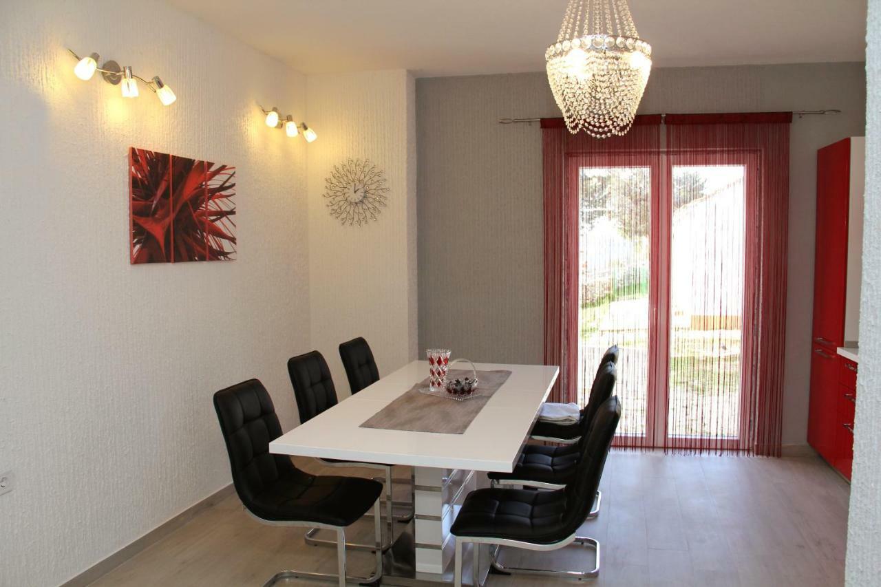 Apartmani Corleone Bilice Kültér fotó